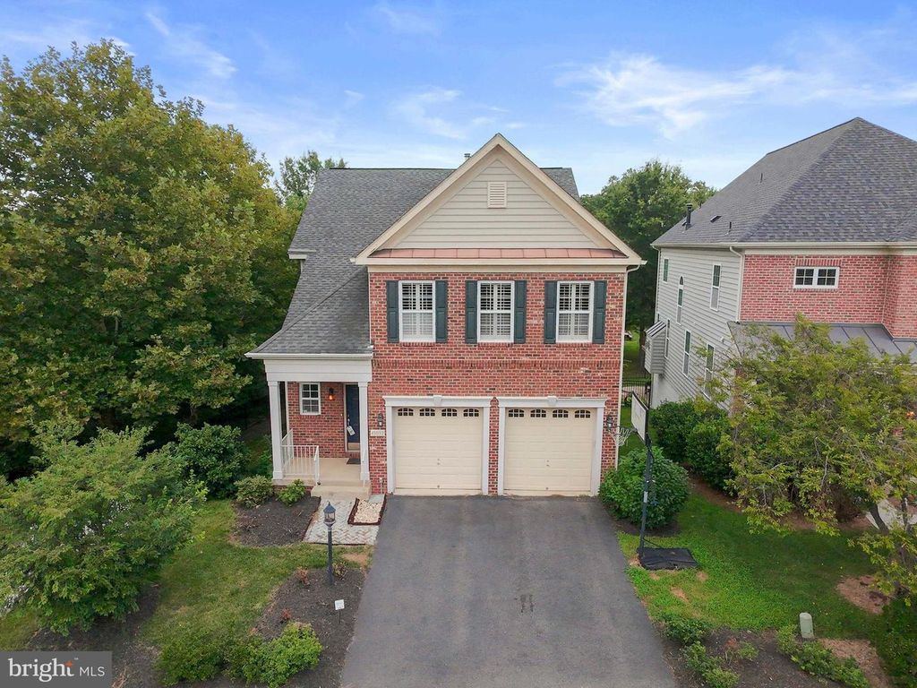 43032 LA RIVA DR, Ashburn, VA 20148