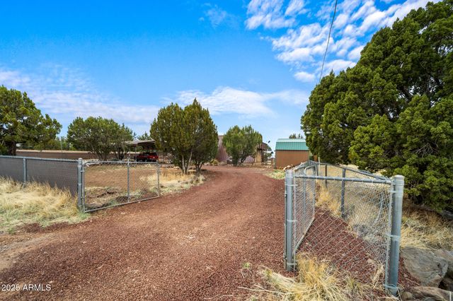 8624 Silver Creek Drive, Show Low, AZ 85901