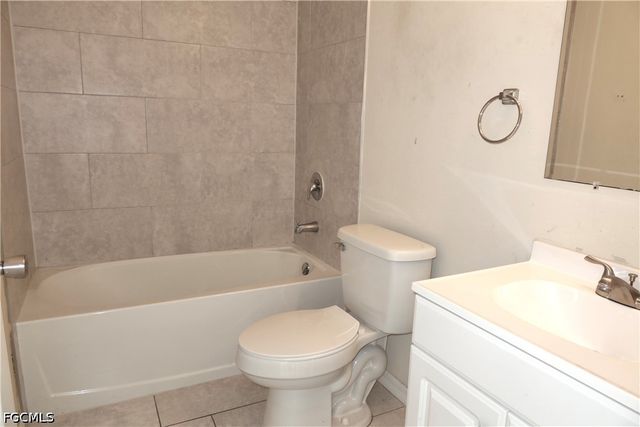 1109 Andalusia BLVD, Cape Coral, FL 33909