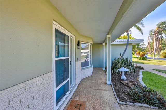 2335 SURREY LANE, Clearwater, FL 33763