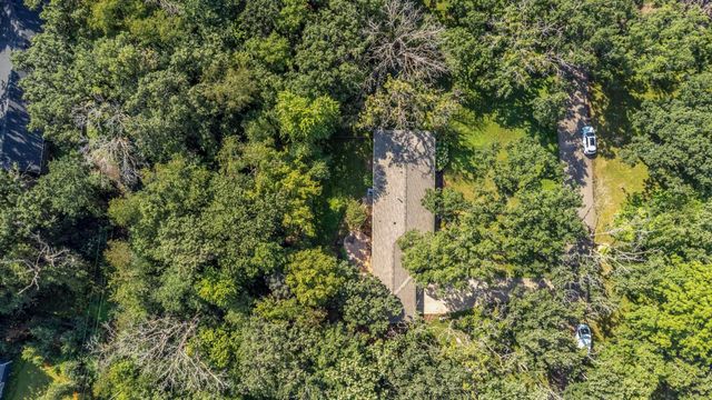 15 Saint Albans Road E, Hopkins, MN 55305