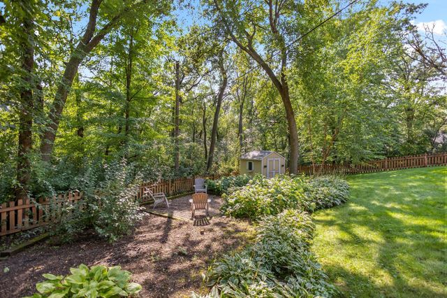 15 Saint Albans Road E, Hopkins, MN 55305