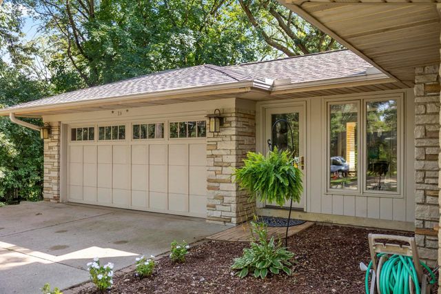 15 Saint Albans Road E, Hopkins, MN 55305