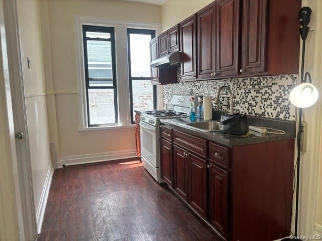3220 81st Street, East Elmhurst, NY 11370