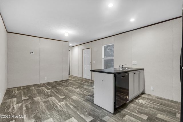 108 Gladewood Circle, New Bern, NC 28560