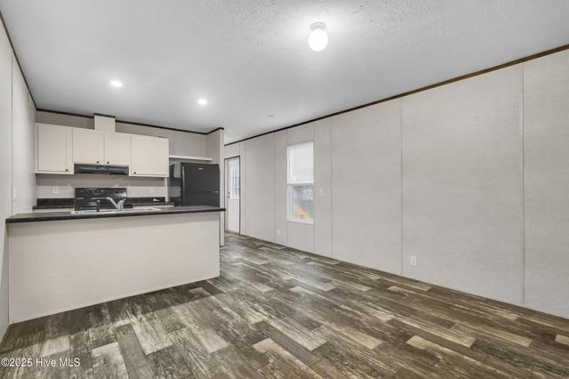 108 Gladewood Circle, New Bern, NC 28560