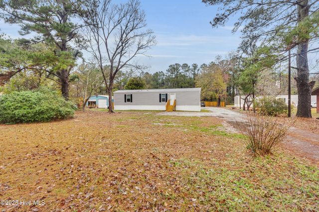 108 Gladewood Circle, New Bern, NC 28560