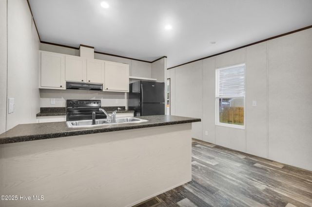 108 Gladewood Circle, New Bern, NC 28560