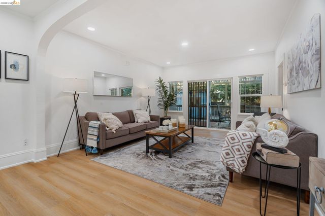 3006 High Street, Oakland, CA 94619