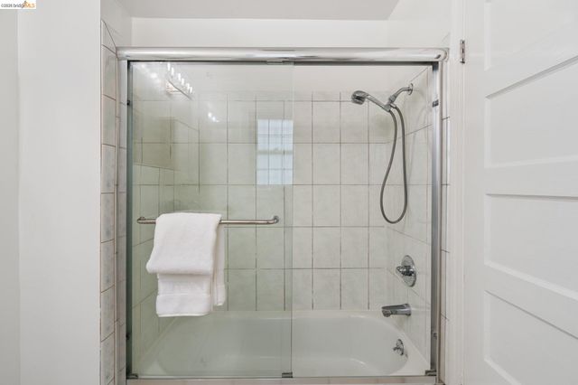 3006 High Street, Oakland, CA 94619