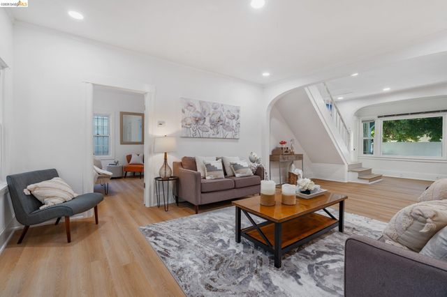 3006 High Street, Oakland, CA 94619