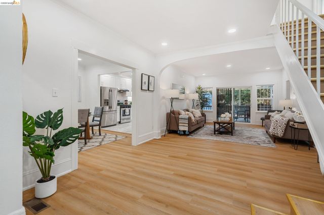 3006 High Street, Oakland, CA 94619