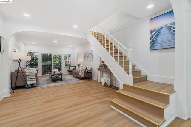 3006 High Street, Oakland, CA 94619