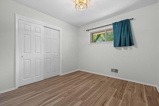 N57W18198 Juniper LANE, Menomonee Falls, WI 53051