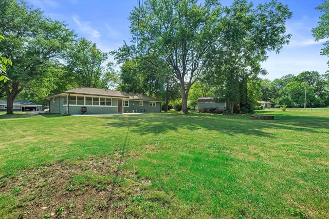 N57W18198 Juniper LANE, Menomonee Falls, WI 53051