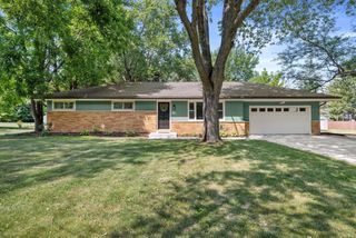 N57W18198 Juniper LANE, Menomonee Falls, WI 53051