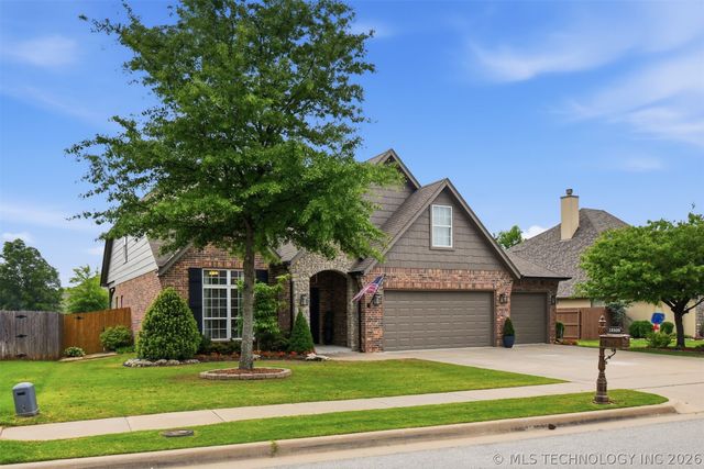 12569 S 67th East Avenue, Bixby, OK 74008