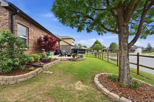 12569 S 67th East Avenue, Bixby, OK 74008