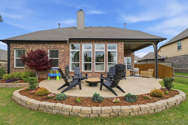 12569 S 67th East Avenue, Bixby, OK 74008