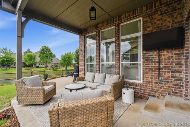 12569 S 67th East Avenue, Bixby, OK 74008