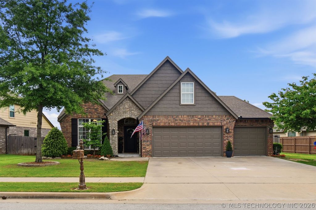 12569 S 67th East Avenue, Bixby, OK 74008