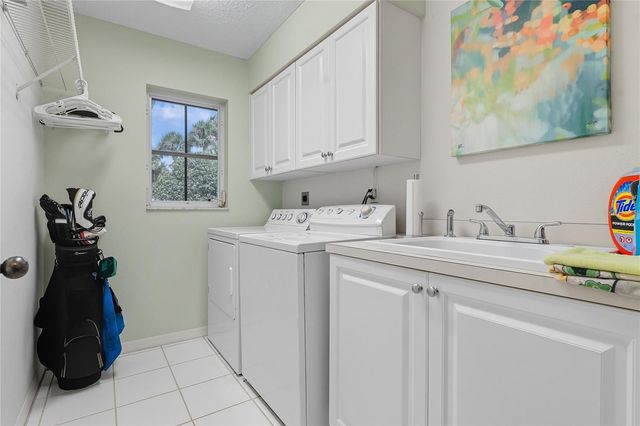 1447 GLENEAGLES DRIVE, Venice, FL 34292