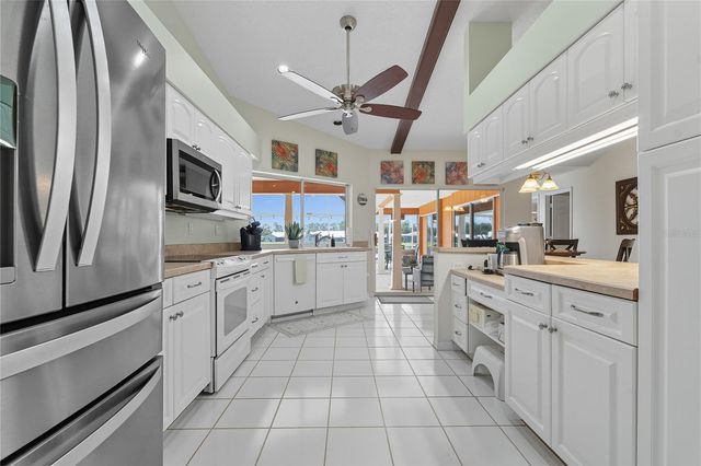 1447 GLENEAGLES DRIVE, Venice, FL 34292