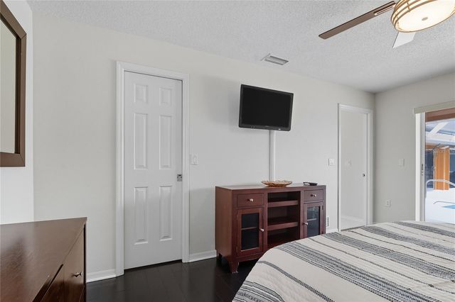 1447 GLENEAGLES DRIVE, Venice, FL 34292