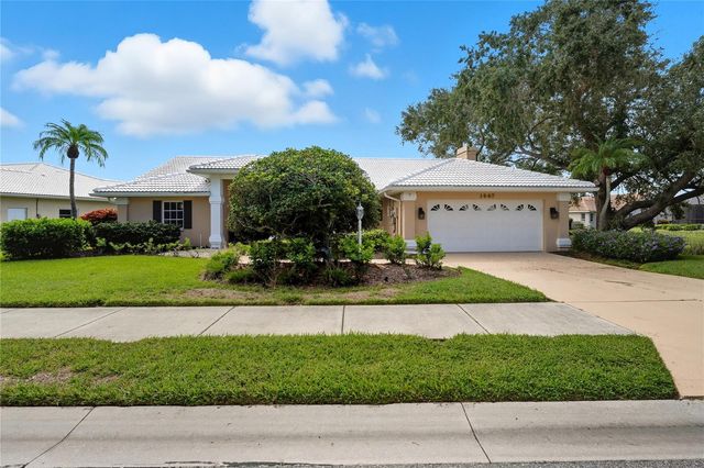 1447 GLENEAGLES DRIVE, Venice, FL 34292
