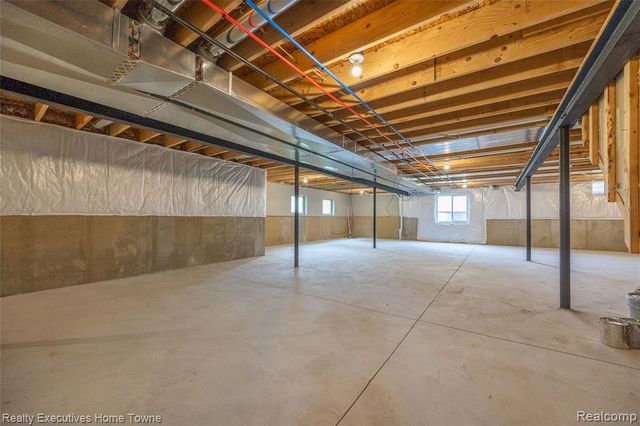 54161 Carrigan Drive, New Baltimore, MI 48047