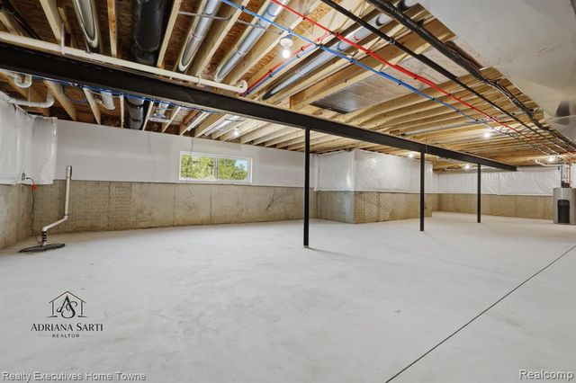 54161 Carrigan Drive, New Baltimore, MI 48047