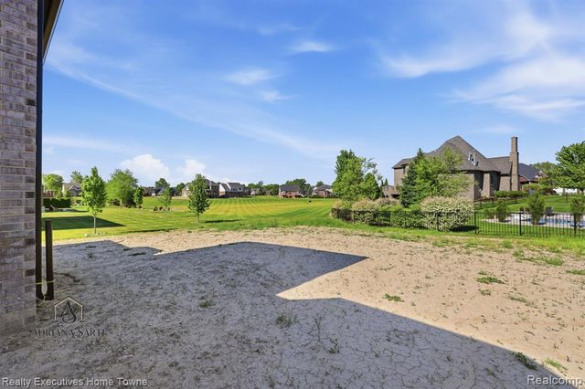 54161 Carrigan Drive, New Baltimore, MI 48047