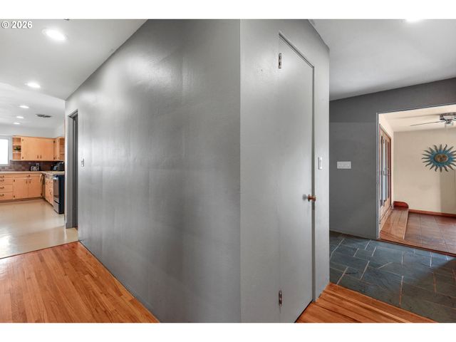 1321 Nw KING Ave, Pendleton, OR 97801