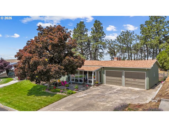 1321 Nw KING Ave, Pendleton, OR 97801