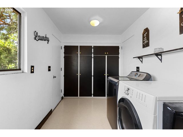 1321 Nw KING Ave, Pendleton, OR 97801