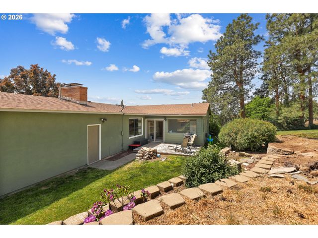 1321 Nw KING Ave, Pendleton, OR 97801