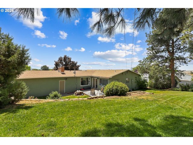 1321 Nw KING Ave, Pendleton, OR 97801