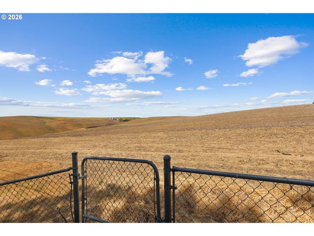 1321 Nw KING Ave, Pendleton, OR 97801