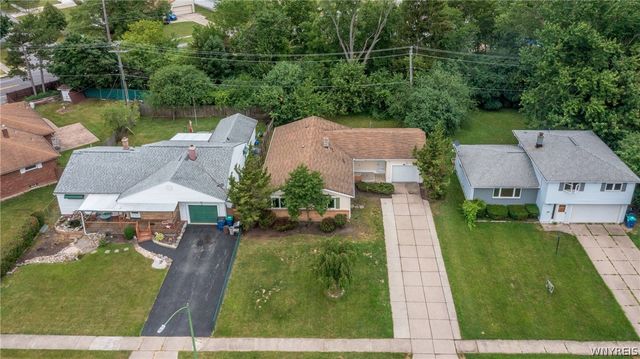 16 Newgate Road, Amherst, NY 14226
