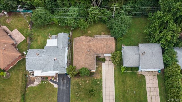 16 Newgate Road, Amherst, NY 14226