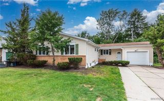 16 Newgate Road, Amherst, NY 14226