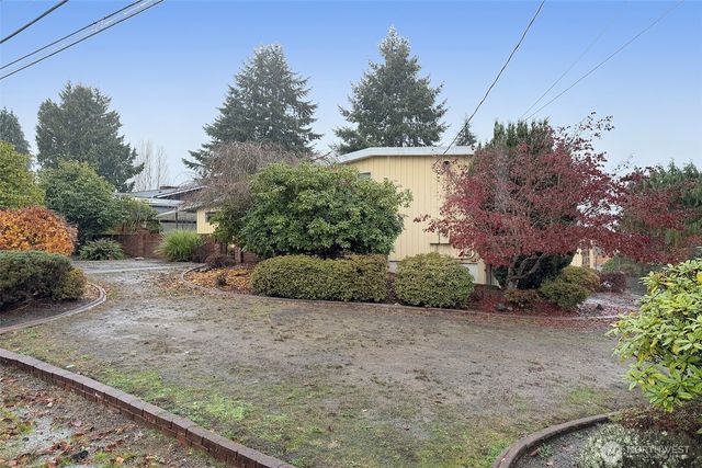8501 42nd Street W, University Place, WA 98466