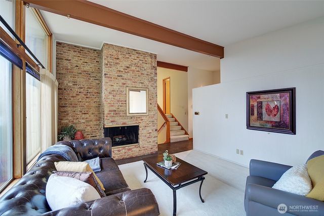 8501 42nd Street W, University Place, WA 98466