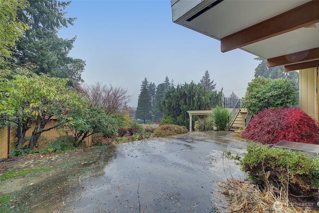 8501 42nd Street W, University Place, WA 98466