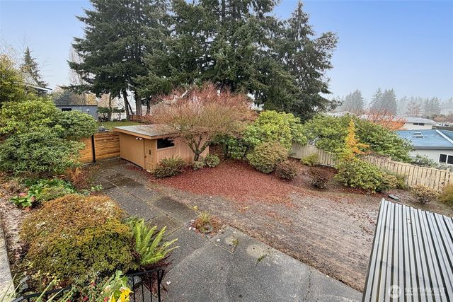 8501 42nd Street W, University Place, WA 98466