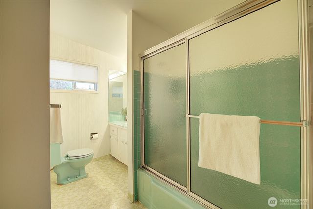 8501 42nd Street W, University Place, WA 98466