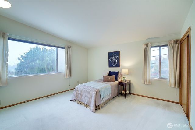 8501 42nd Street W, University Place, WA 98466