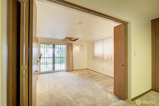 8501 42nd Street W, University Place, WA 98466