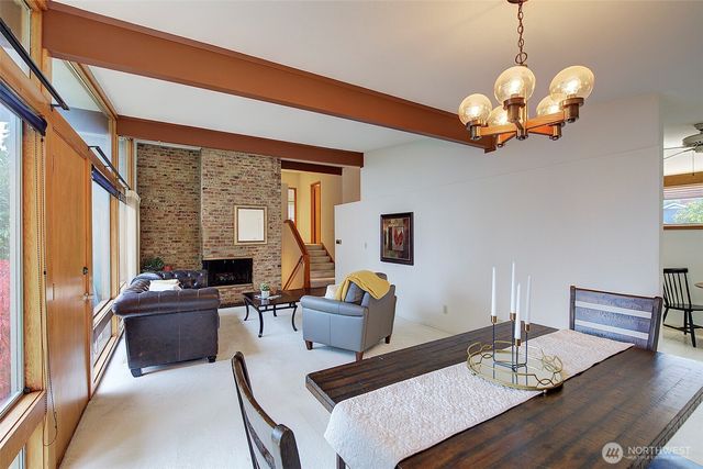 8501 42nd Street W, University Place, WA 98466