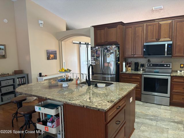 129 Bayamo Avenue NE, Palm Bay, FL 32907